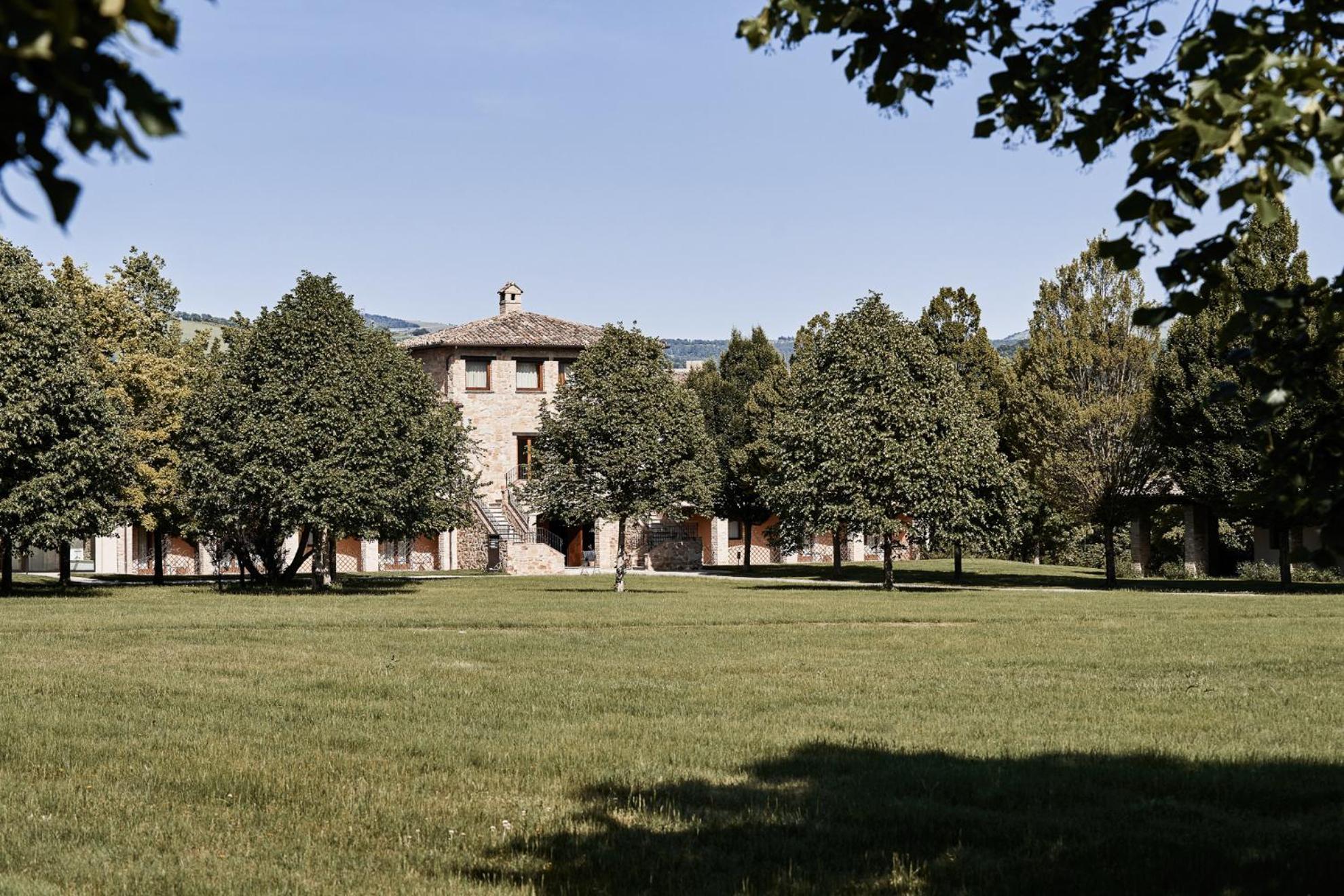 Borgo Lanciano Castelraimondo Exterior foto