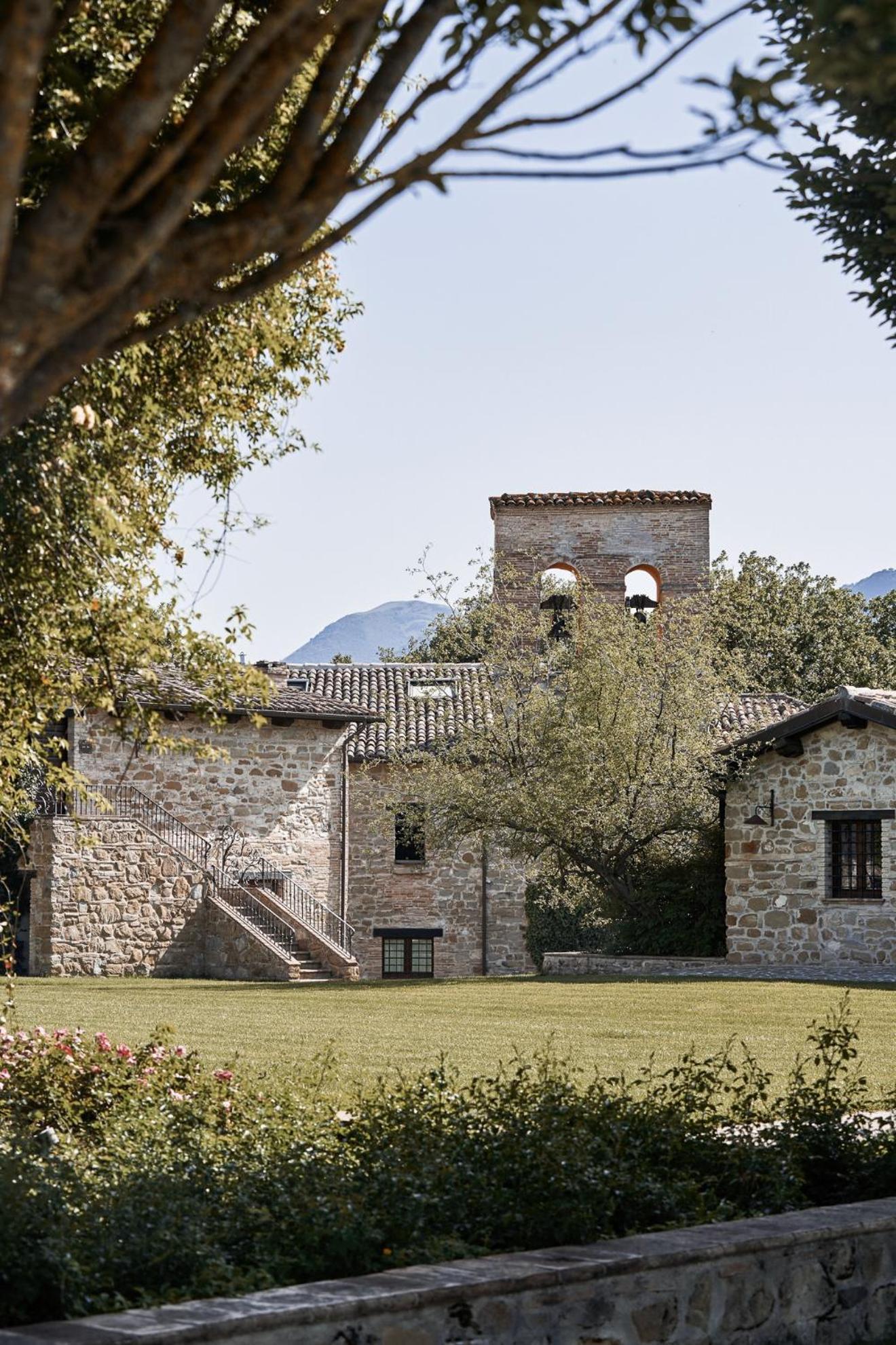 Borgo Lanciano Castelraimondo Exterior foto